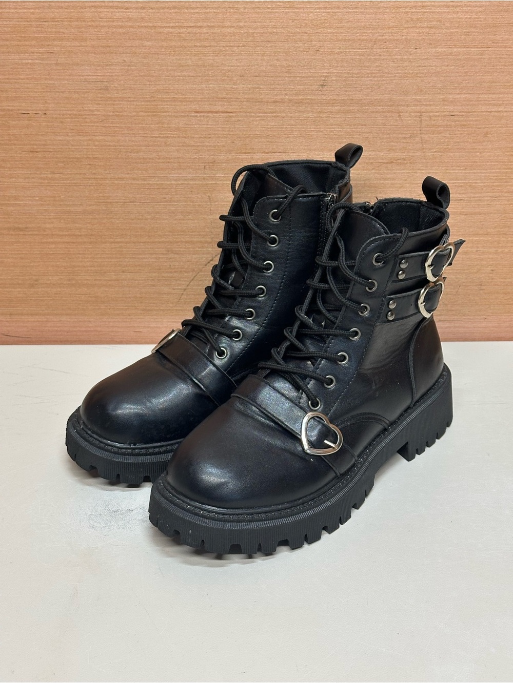 Black Faux Leather Combat Ankle Boots Lace Up Side Zip Heart Buckles Women's 9